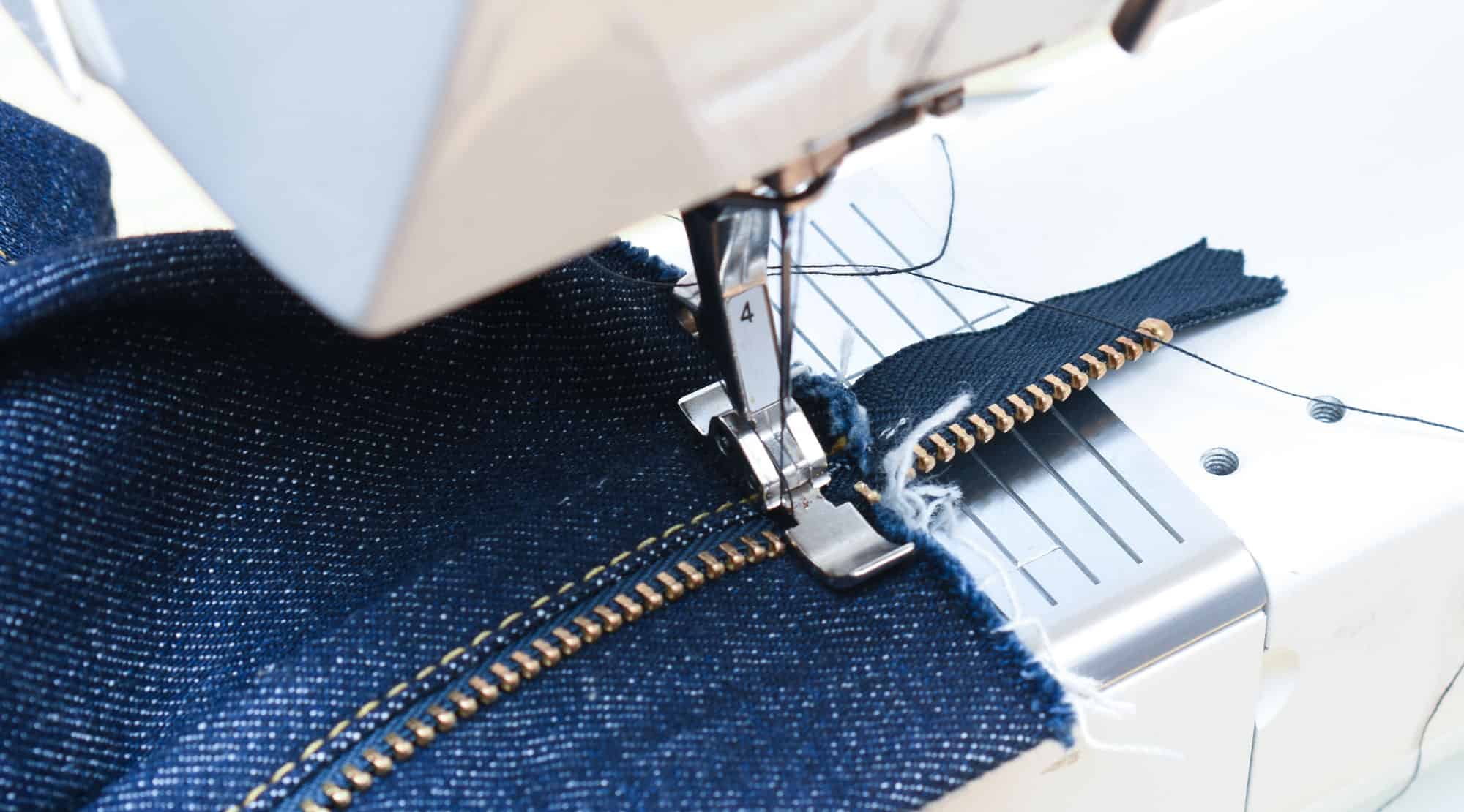 Sewing a beautiful jeans waistband using professional techniques